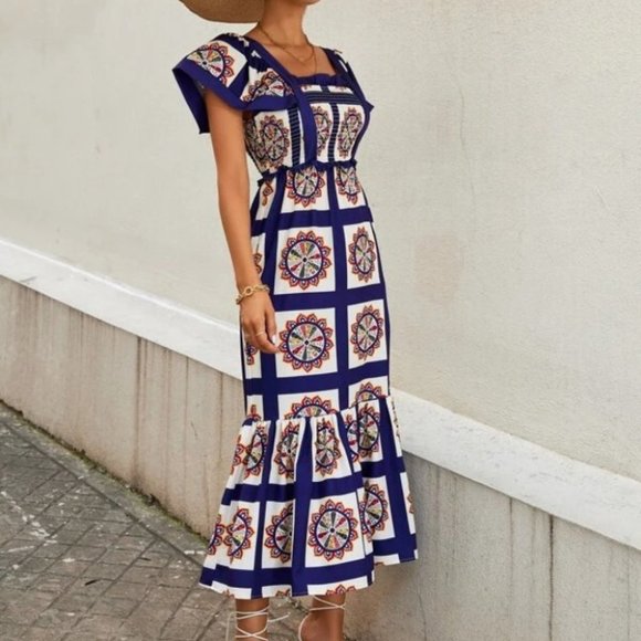 blue contemporary Floral Shirred Dress with Mermaid hem & Butterfly Sleeve - Picture 3 of 6